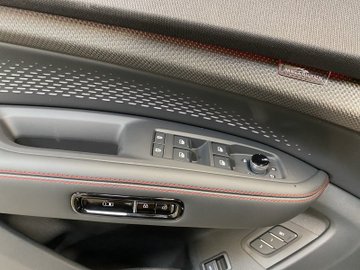 Q7 SUV TDI quattro 220 kW tiptronic AHK AUT – Bild 9