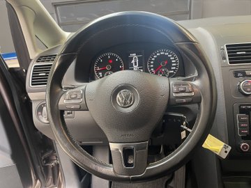 Touran 1.6 TDI Match Navi KlimaA. LM PDC SHZ – Bild 12