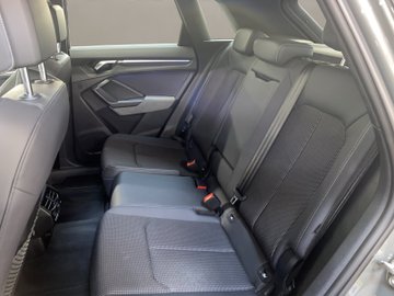 Q3 40 2.0 TFSI quattro advanced Pano AHK AUT 360 – Bild 15