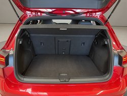 Golf VIII 1.5 eTSI R-Line R-Line ACC AUT Kam. LM