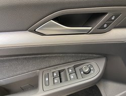 Golf VIII Variant 1.5 eTSI Life ACC AUT Navi LED