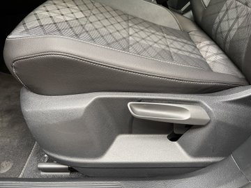 T-Roc 1.0 TSI R-Line R-Line ACC Sportp. Virtual – Bild 10