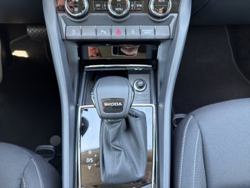 Karoq 1.5 TSI DSG Balance ACC AHK Navi eHeck – Bild 12