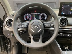 Q2 S-Line 35 1.5 TFSI S-line AHK AUT Kam. LED LM