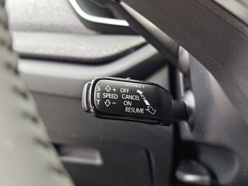Octavia Combi 2.0 TDI DSG Tour ACC AHK Navi eHeck – Bild 9