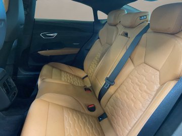 e-tron GT quattro ACC AUT Kam. Leder Navi Pano – Bild 15
