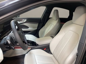 A5 Limousine e-hybrid quattro 185kW S-line ACC – Bild 8