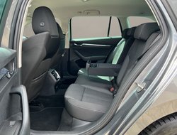 Octavia Combi 2.0 TDI Style AHK AUT Navi Sportp.