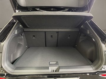 T-Roc R-Line 1.5 l eTSI OPF DSG R-Line IQLight – Bild 17