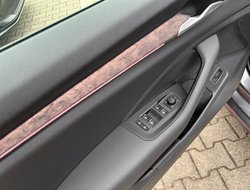 Superb Combi L&K DCC ACC AHK Pano Navi