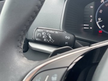 Karoq 1.5 TSI ACT Tour AHK AUT Kam. Navi Virtual – Bild 9