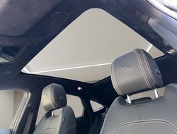 E-PACE D200 R-Dynamic Pano ACC AHK AUT Kam. Navi