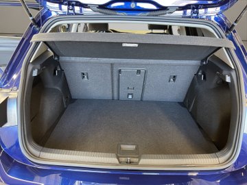 Golf VIII 1.5 eTSI Active ACC AUT Navi Standh. – Bild 17