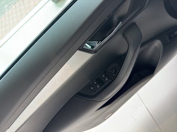 Karoq 1.5 TSI DSG Balance ACC AHK Navi eHeck – Bild 15
