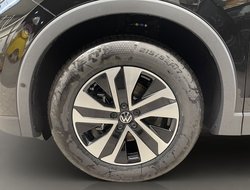 Tiguan ENERGY 1.5 l eTSI OPF DSG ACC AHK AUT 360