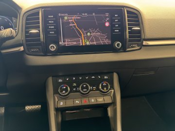 Karoq 2.0 TDI DSG Balance ACC AHK Navi LED eHeck – Bild 11