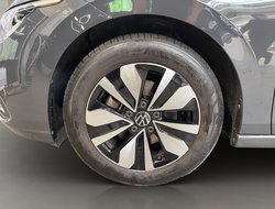 Golf VIII 1.0 TSI Move Virtual DynLicht KlimaA.