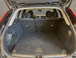 XC60 B5 (E6e) Ultra Dark ACC AHK AUT Kam. Navi