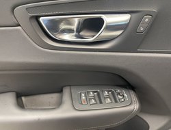 XC60 T6 Twin Engine PHEV Core Recharge ACC AHK