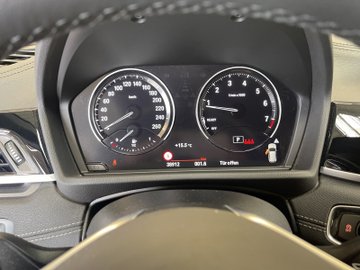 X1 sDrive 20i  Sport Line AHK AUT Kam. Navi LED – Bild 12
