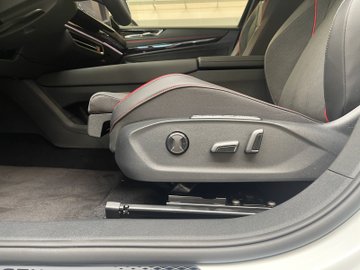 ID.7 GTX Tourer 4MOTION 86 kWh DCC NaviPro Pano – Bild 11