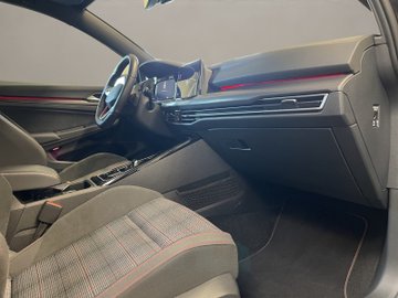 Golf VIII 2.0 TSI GTI ACC AUT Kam. Navi Sportp. – Bild 18