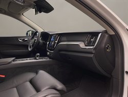 XC60 T6 Twin Engine (E6e) Plus Dark Recharge ACC