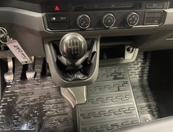 Crafter 2.0 TDI Kasten 35 mittellang AHK Navi