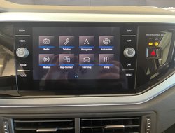 Polo GOAL 1.0 l  5-Gang IQLight Navi Virtual LED