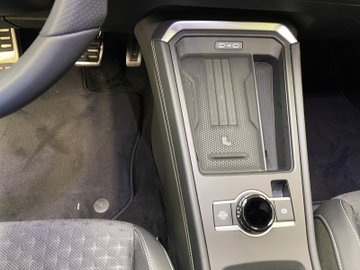 T-Roc eTSI DSG Black Style R-Line ACC LM – Bild 15