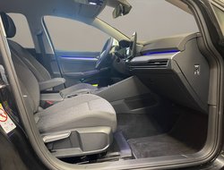 Golf VIII Variant 1.5 eTSI  85 kW Life ACC AHK