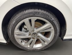 Golf VIII 2.0 TDI R-Line R-Line ACC AHK AUT Navi