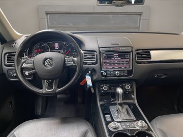 Touareg 4Motion 3.0 BMT V6 TDI Terrain Tech Pano – Bild 17