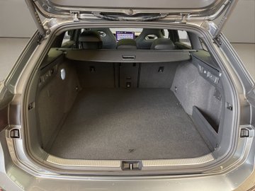 Passat Variant 1.5 TSI e W R-Line Pano R-Line LM – Bild 17