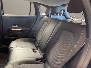 GLA 200 d  Progressive AHK AUT Kam. Navi Virtual – Bild 15