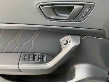 Ateca 1.5 TSI Tribe Edition ACC AHK AUT Kam. 360 – Bild 9