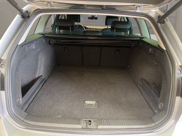 Passat Variant 1.5 TSI BMT Elegance R-Line ACC – Bild 17