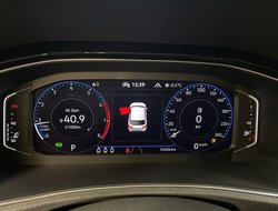 T-Roc 1.5 TSI Sport ACC AUT Kam. Navi Sportp. LM