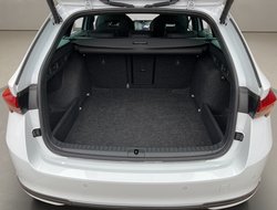 Octavia Combi 1.5 TSI DSG Sportline ACC Navi RFK