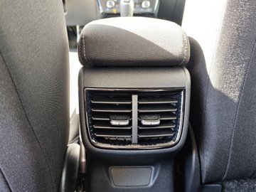 Fabia 1.0 TSI Tour ACC Kam. Navi DynLicht LED LM – Bild 17
