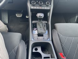 Karoq 1.5 TSI ACT Sportline DCC ACC AUT Navi LED