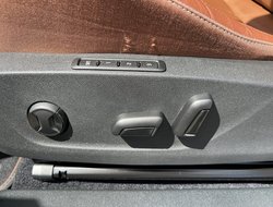 Enyaq 80 iV ACC AHK Leder Navi