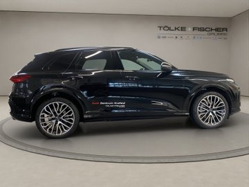 Q5 2.0 quattro edition one mythosschwarz Pano – Bild 6