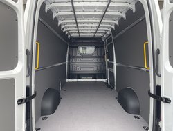 Crafter 35 2.0 TDI Kasten lang Hochdach Navi