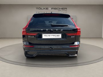 XC60 B5 AWD Ultra Dark ACC AHK AUT Kam. Navi – Bild 5