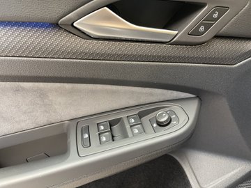 Golf VIII 1.5 eTSI R-Line R-Line AUT Sportp. LED – Bild 9