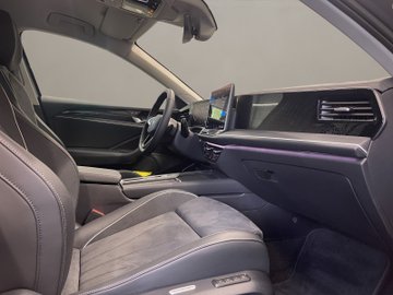 Passat Variant 2.0 TDI  Business DCC ACC AHK LM – Bild 18