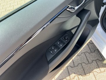 Kamiq 1.0 TSI DSG Tour ACC AHK Navi Matrix eHeck – Bild 8