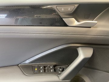 Tiguan 2.0 TDI W Life ACC AHK AUT Kam. Navi 360 – Bild 9