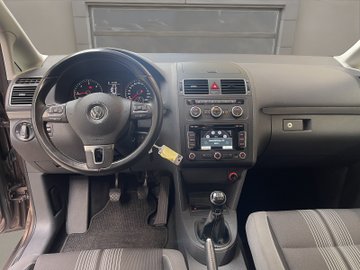 Touran 1.6 TDI Match Navi KlimaA. LM PDC SHZ – Bild 17